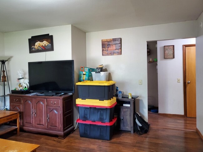 Building Photo - 2421 Adler Cir