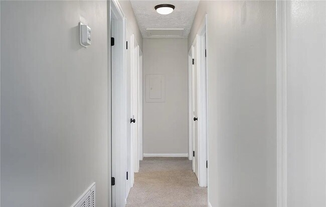 Foto del edificio - 415 Atwell Dr