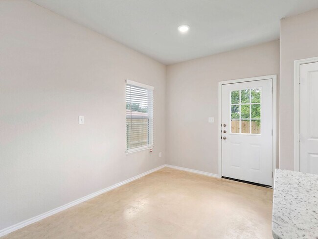 Foto del edificio - 13315 Rowdy Cv