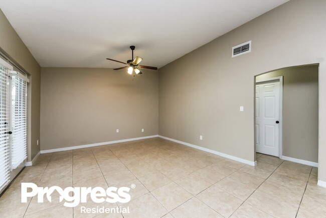 Building Photo - 2782 Muscatello St