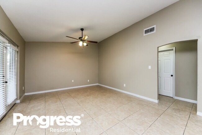 Foto del edificio - 2782 Muscatello St