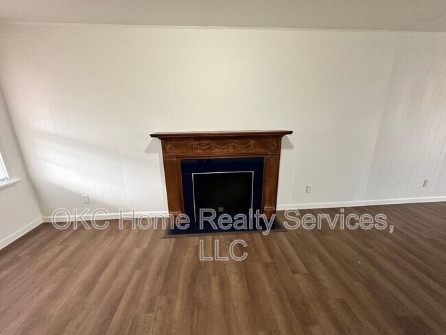 Photo - 2213 E Madison St House