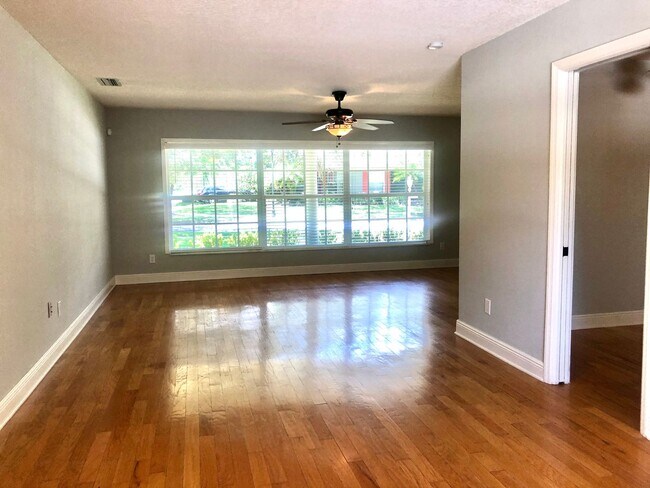 Foto del edificio - WINTER PARK POOL HOME WITH WINTER PARK SCHOOLS! (Orange County Winter Park Schools)