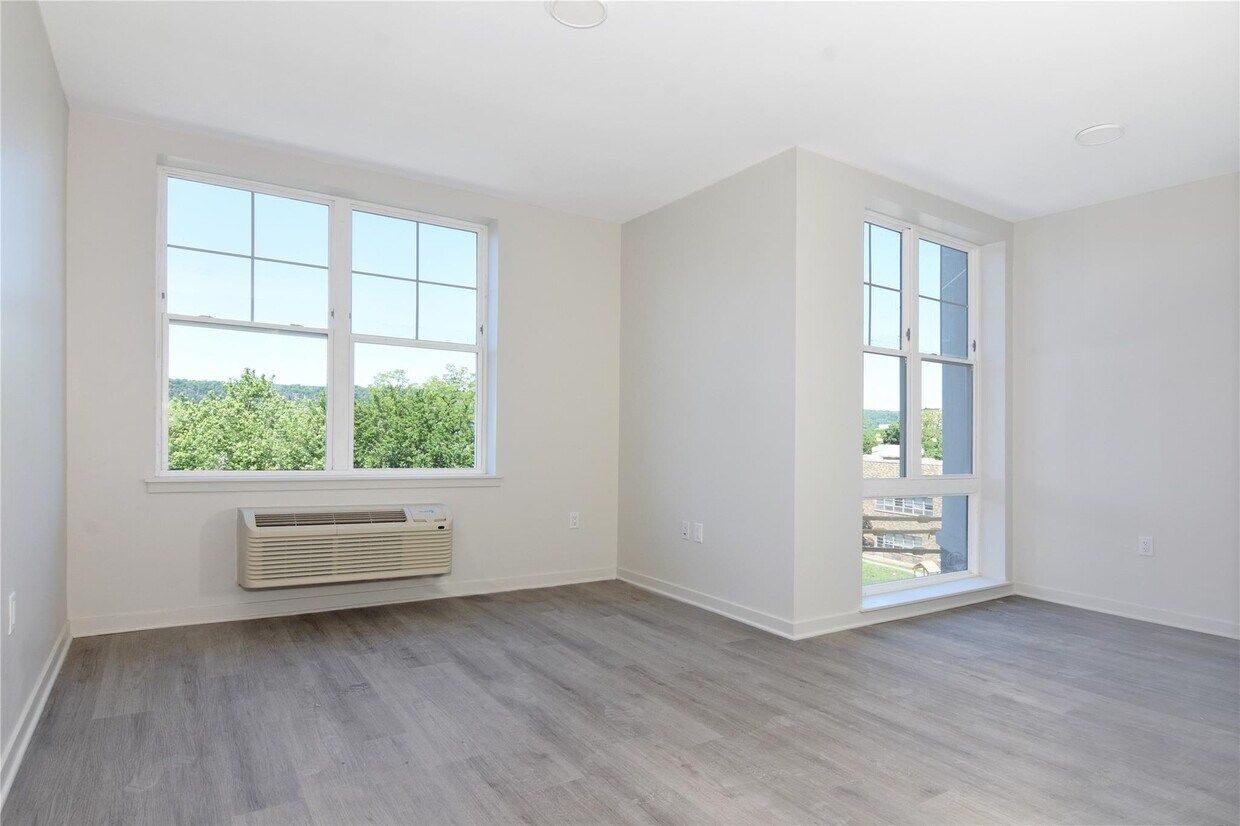 Foto principal - 56 Prospect St