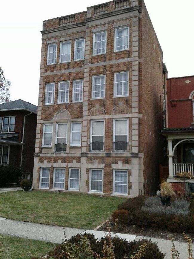 Foto del edificio - 62 Washington Blvd