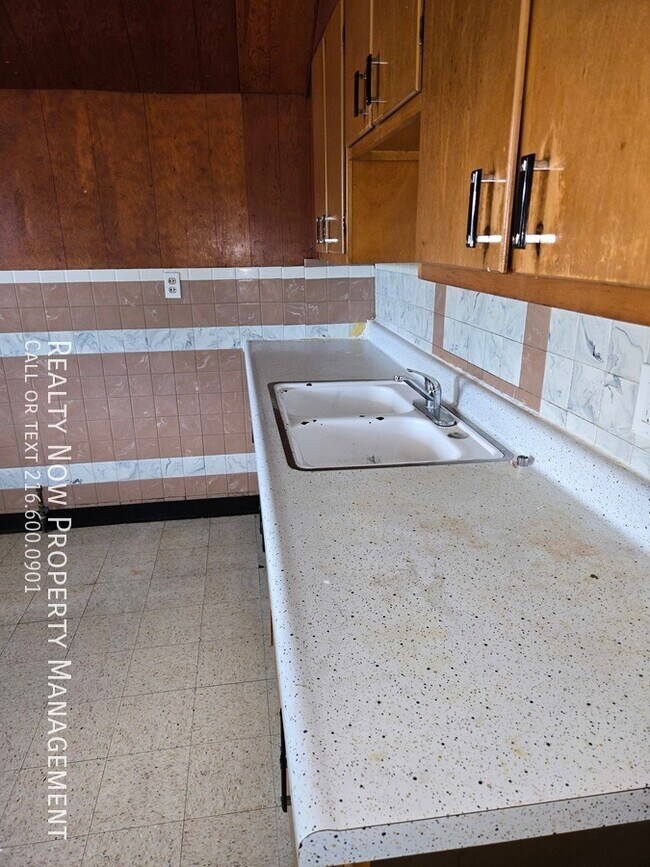 Foto del edificio - 3475 W 46th St