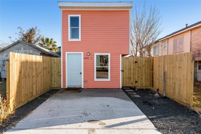 Building Photo - 6911 Avenue O