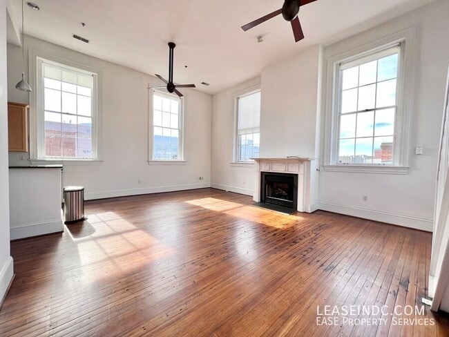 Building Photo - 1408 Q St NW