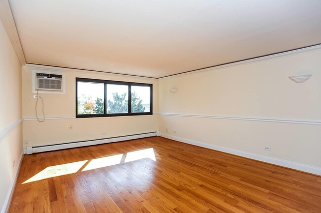 Building Photo - 9629 Brandy Ct