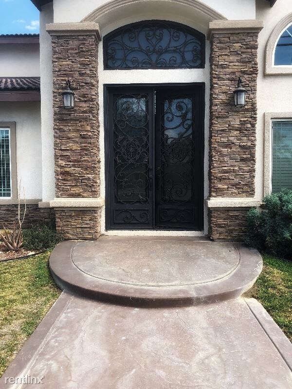 Foto del edificio - 4 br, 3 bath House - 16709 San Jacinto Avenue