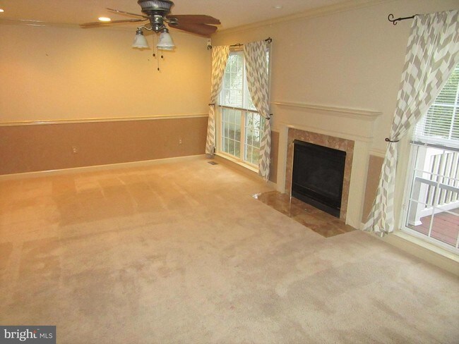Building Photo - 360 Mourning Dove Dr