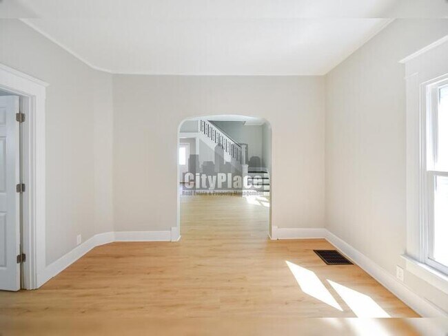 Foto del edificio - 3027 Boulevard Pl