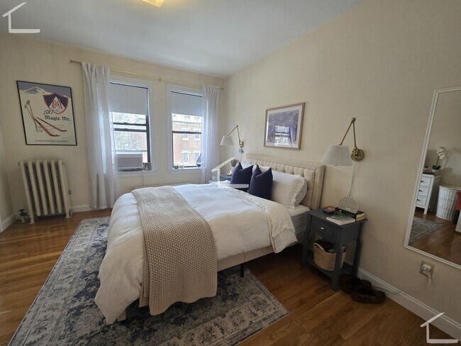 Building Photo - Beautiful 1 bed 1 bath in Allston....