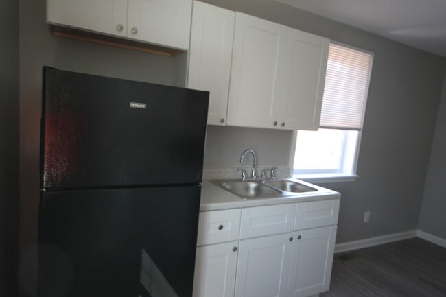 Building Photo - 312 N Philadelphia Blvd