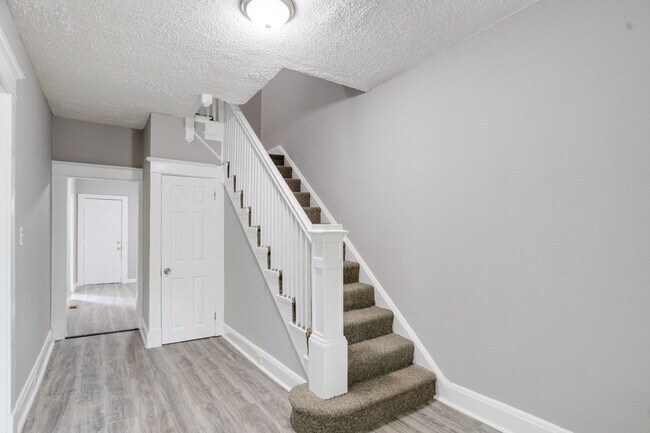 Foto del edificio - 2908 Oakley Ave