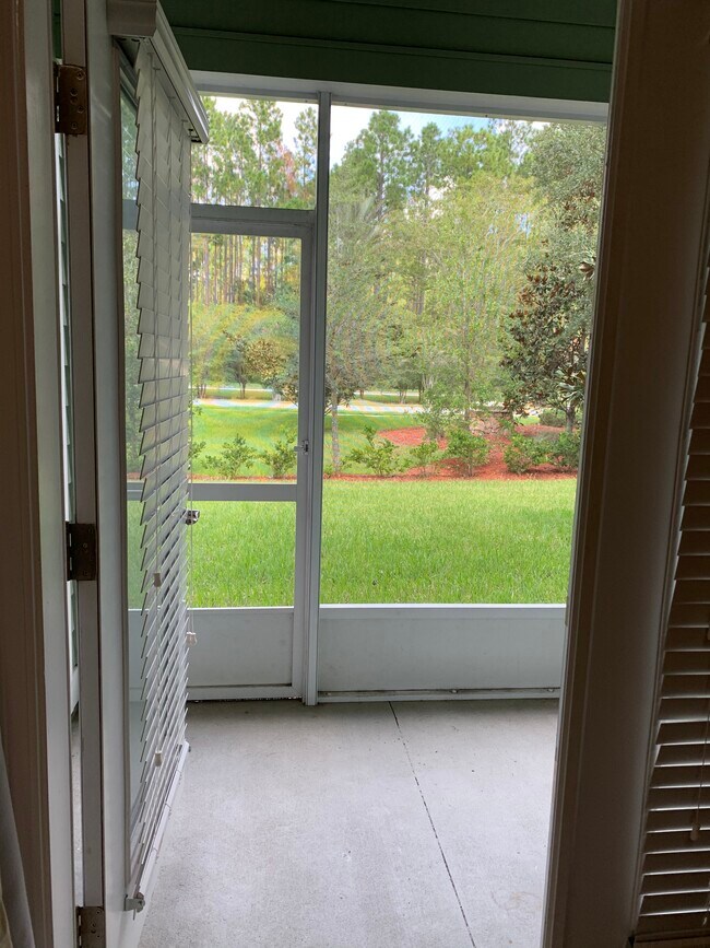 Patio con mosquitera - 200 Larkin Place