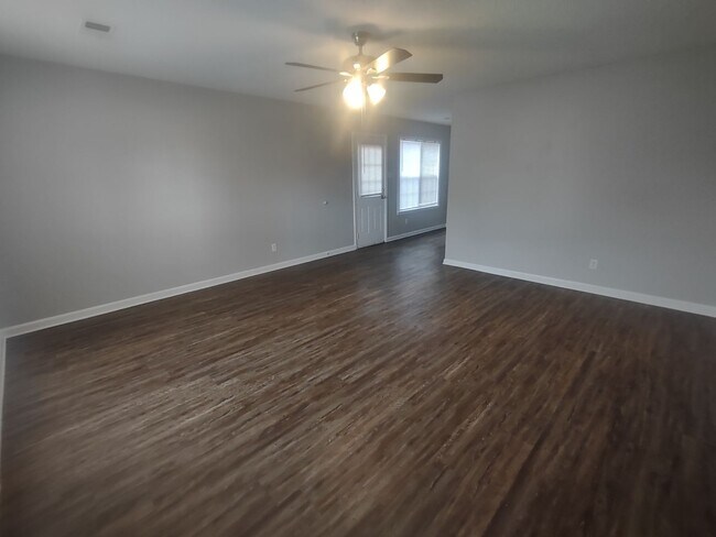 Foto del edificio - 3914 Winwood Dr
