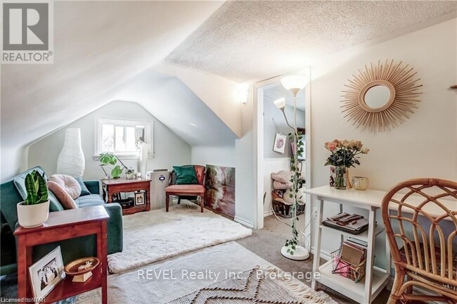 Photo du bâtiment - 5 Linwood St