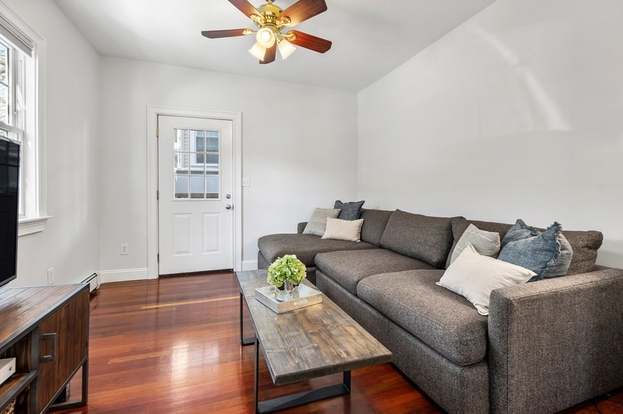 Foto del edificio - 582 E 4th St
