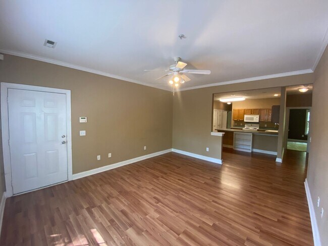 Foto del edificio - Move in Ready Condo located in the Mill Cr...
