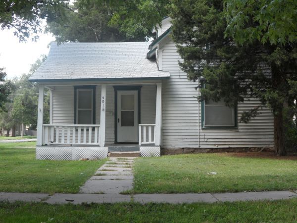 Primary Photo - 501 N Oak St
