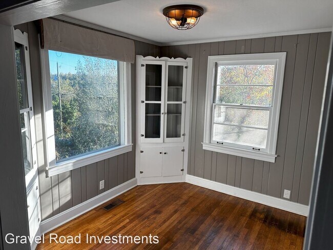 Foto del edificio - 2 br, 1 bath House - 3331 6th Street East