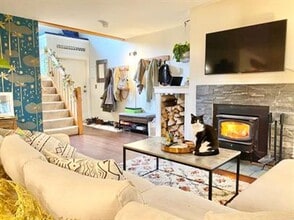 Building Photo - 71 E Redrock Dr