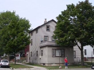 Building Photo - 1136 Erie Ave