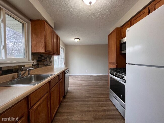 Building Photo - 3 br, 1 bath House - 4761 Robinwood Drive
