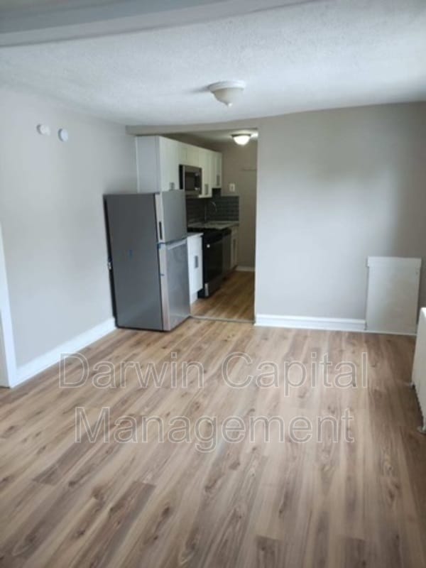 Foto del edificio - 100 E Holly