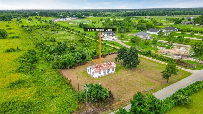 Foto del edificio - 5106 Muske Ln