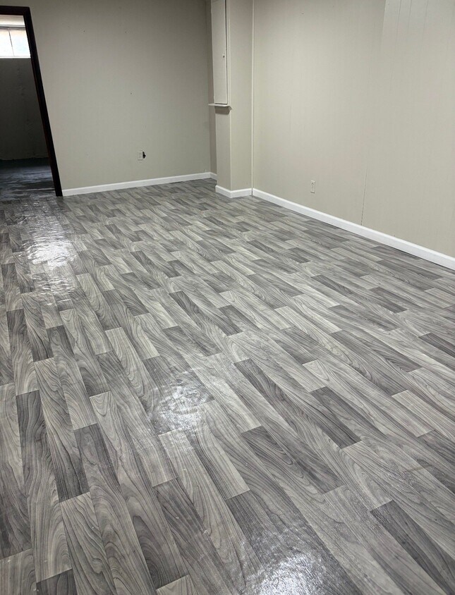 Building Photo - 1209 Baron Ave