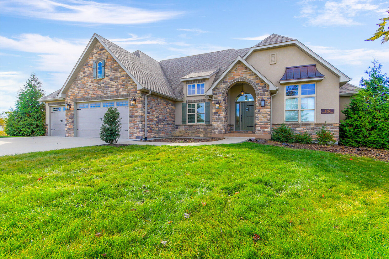 Primary Photo - 6102 Saddle Horn Ct