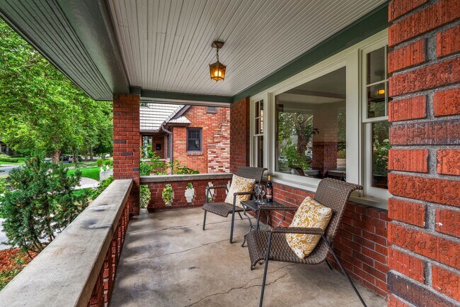 Foto del edificio - 3 Bed 2 Bath South Hill Spokane home offering all the updates..