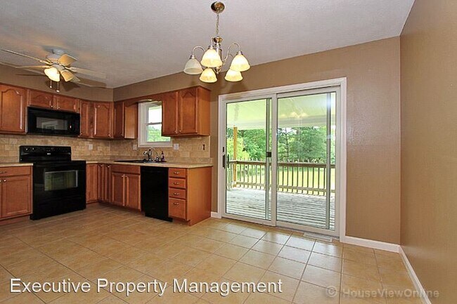 Foto del edificio - 3 br, 2 bath House - 609 Odus Dr