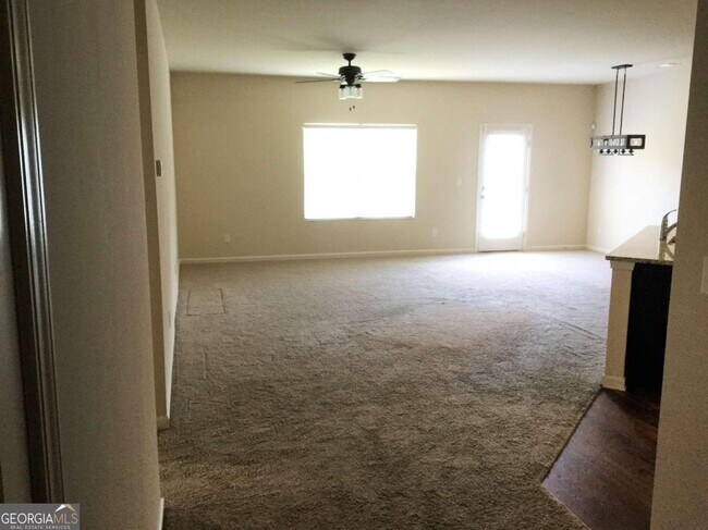 Foto del edificio - 1041 Walnut Creek Cir
