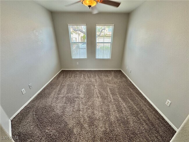 Foto del edificio - 8033 N Copperhead Creek St