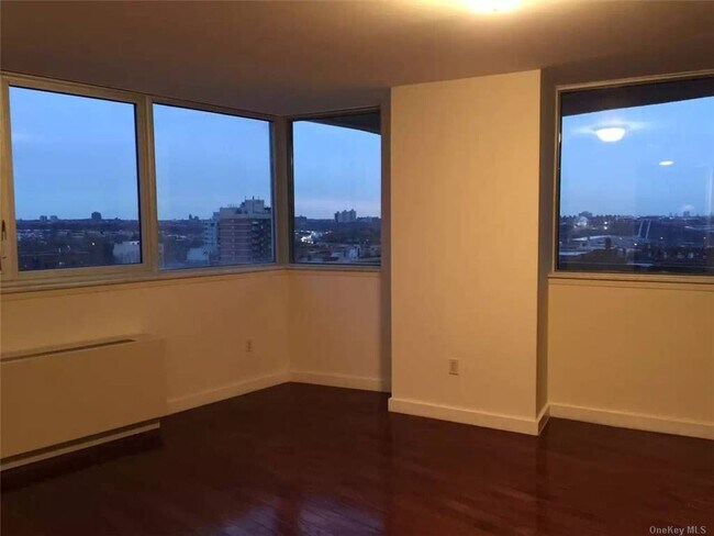 Foto del edificio - 133-38 Sanford Ave