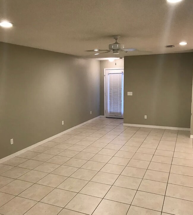 Building Photo - 104 Andalusia Rd