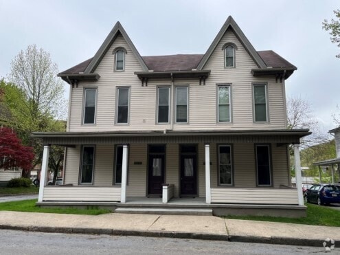 Building Photo - 1010 Lincoln Ave