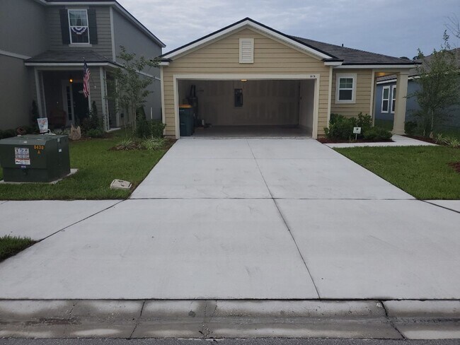 Foto del edificio - Beautiful 3/2 Home located in Pine Terrace...