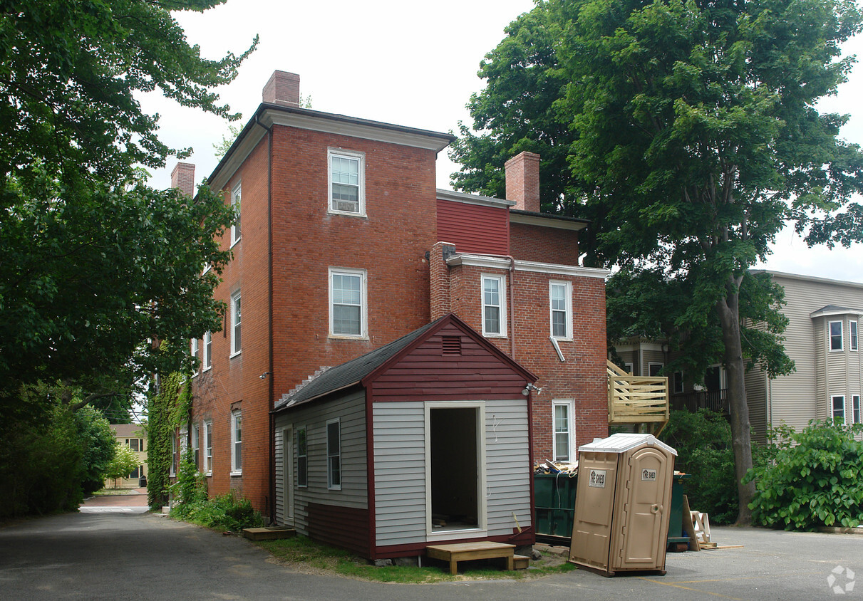 Building Photo - 105 State St