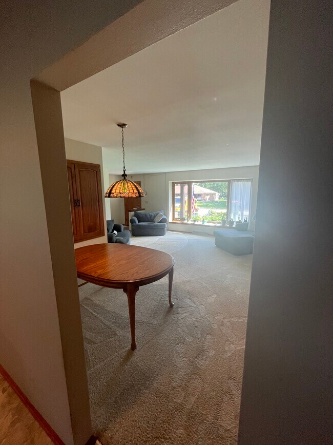 Comedor formal y sala de estar - 9640 W Barnard Ave