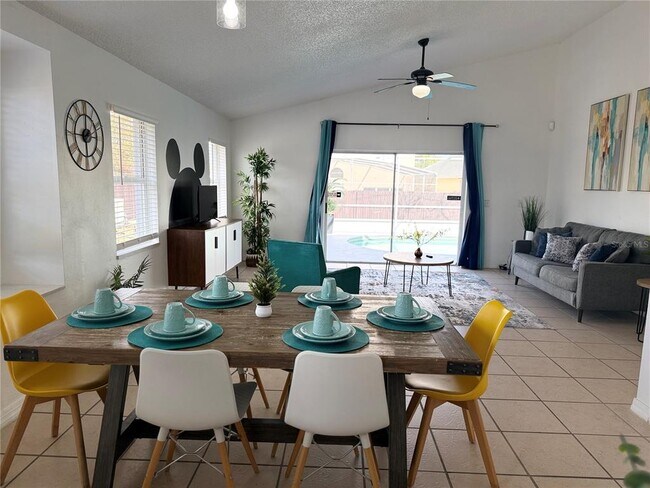 Foto del edificio - 605 Rochester Loop