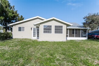 Building Photo - 5487 Kenwood Dr
