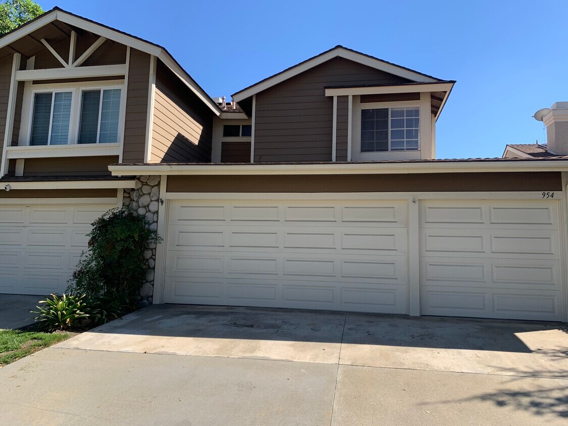 Foto principal - 954 Bidwell Rd