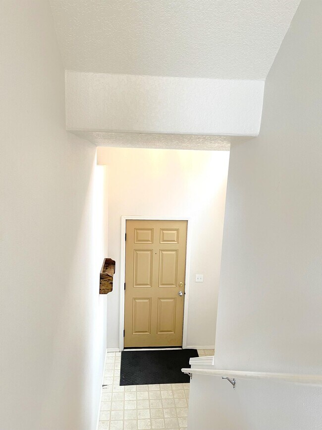 Building Photo - 20695 NW Painted Mountain Dr