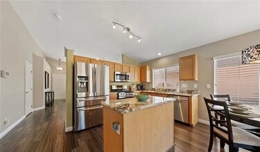 Building Photo - 27992 Celia Rd