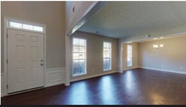 Building Photo - 4084 Pinehurst Valley Dr