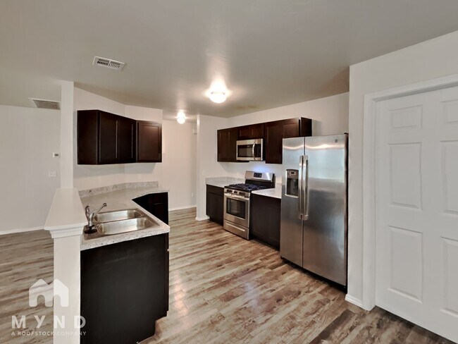 Foto del edificio - 4201 Umbria Rd